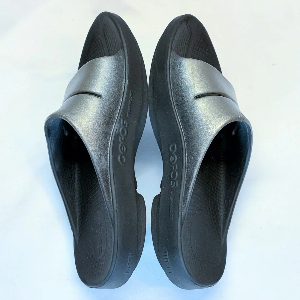 Oofos Sandals Ooahh Slides M 7 / W 9 EU 40 Beach Metallic Iridescent Calypso‎